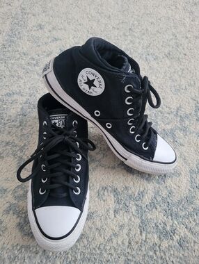 Converse Women's Chuck Taylor All Star Madison Mid Top Sneakers Size 8.5